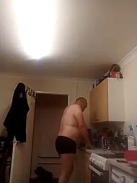 Snapshot of bigboy197311 chatting on 10.11.25 bigboy197311 online show from 10.11.25