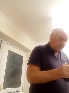 Snapshot of bigboy197311 chatting on 11.08.25 bigboy197311 online show from 11.08.25