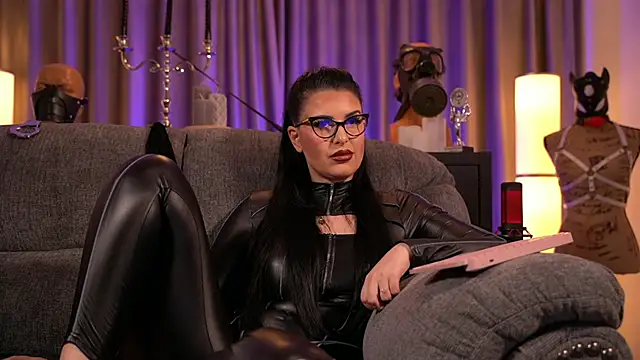 Snapshot of kelly_kent chatting on 01.13.25 kelly kent online show from 01.13.25