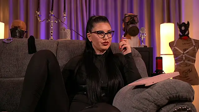 Snapshot of kelly_kent chatting on 01.14.25 kelly kent online show from 01.14.25