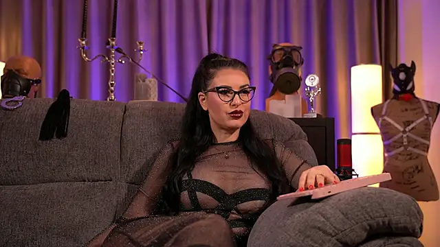 Snapshot of kelly_kent chatting on 01.18.25 kelly kent online show from 01.18.25