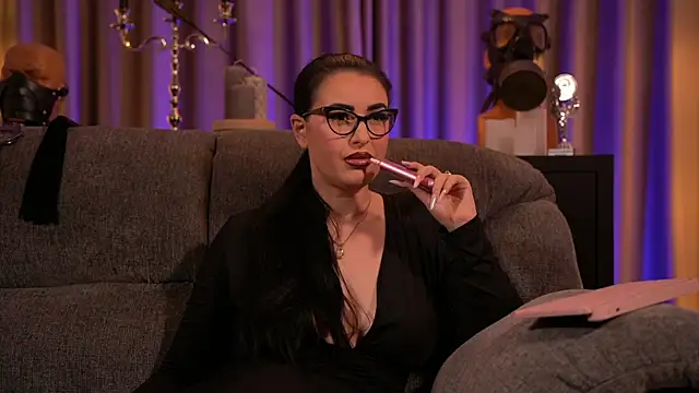 Snapshot of kelly_kent chatting on 03.23.25 kelly kent online show from 03.23.25