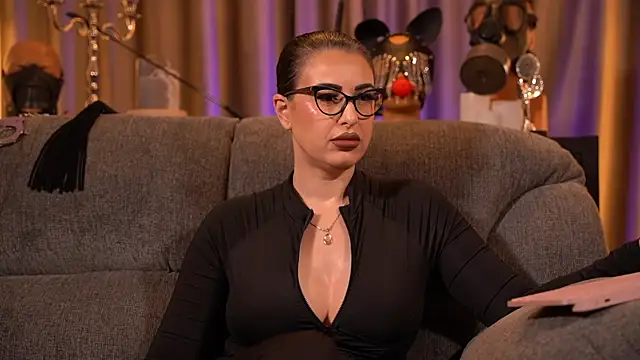 kelly kent online show from 12.18.25