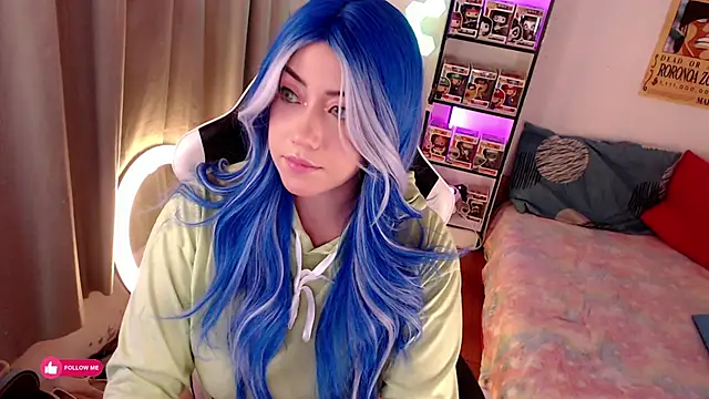 Emmy Ruiz online show from 09.20.25