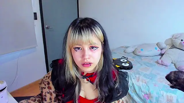 Akane-Mou online show from 12.29.24