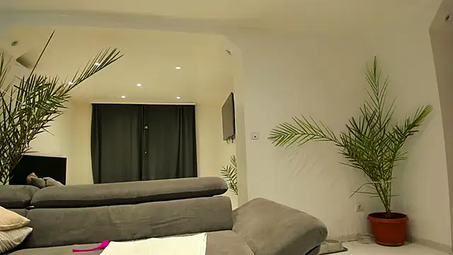 Snapshot of MissPanthera chatting on 02.26.25 MissPanthera online show from 02.26.25