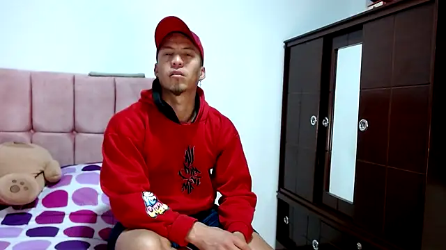 marcehot32 online show from 01.03.25