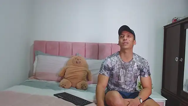 marcehot32 online show from 02.12.25