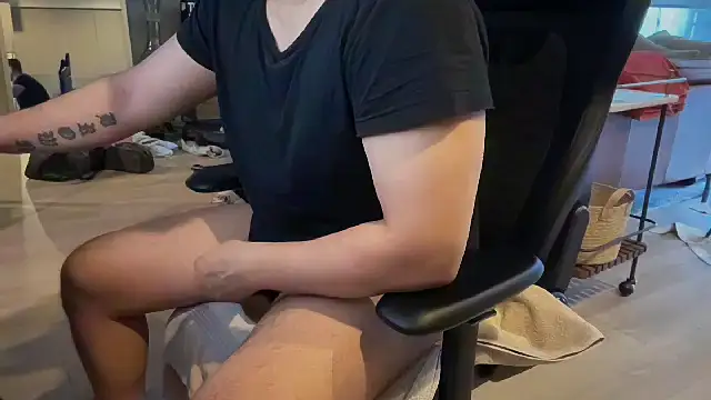 HungandThickLatin online show from 02.09.25