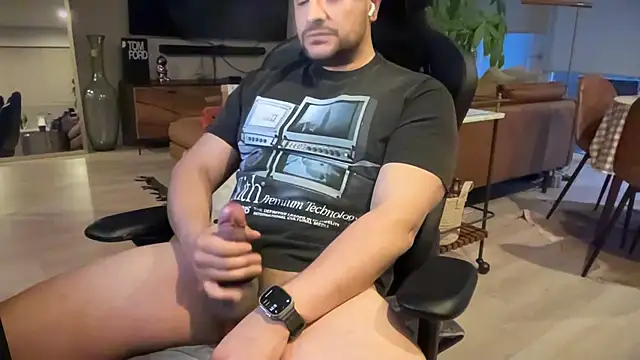 HungandThickLatin online show from 02.14.25