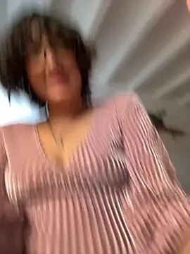 Snapshot of aurora_xoxo chatting on 03.22.26 aurora xoxo online show from 03.22.26