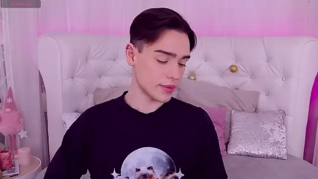 RobbyCharming online show from 12.20.24