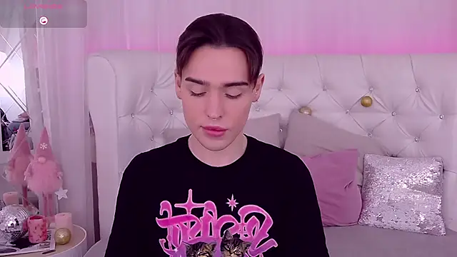 RobbyCharming online show from 12.21.24