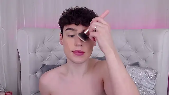 RobbyCharming online show from 10.15.25