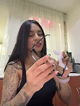 charlotte stevenss  online show from 01.12.26