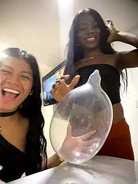 Snapshot of NatashaEgnath chatting on 09.22.25 NatashaEgnath online show from 09.22.25