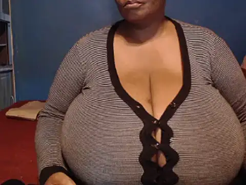CUTEFIRMMELONSS online show from 01.15.25
