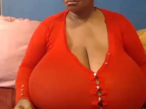 CUTEFIRMMELONSS online show from 01.18.25