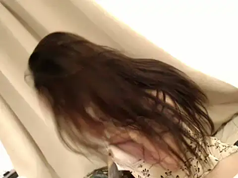 Snapshot of ehotlovea_ chatting on 01.06.25 ehotlovea online show from 01.06.25