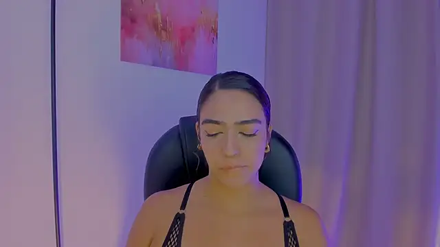 Snapshot of MariamRivera_ chatting on 02.14.26 MariamRivera online show from 02.14.26