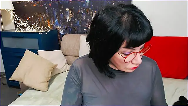 SquirtySlut online show from 02.28.25