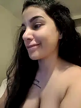 Snapshot of Samira30 chatting on 01.26.25 Samira30 online show from 01.26.25