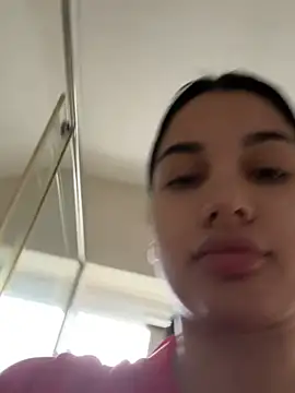 Snapshot of Samira30 chatting on 02.16.25 Samira30 online show from 02.16.25