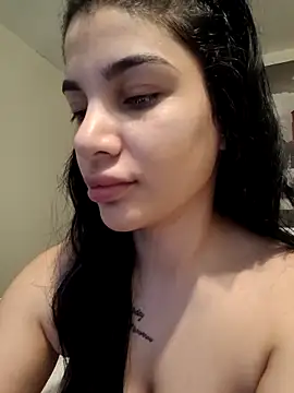 Snapshot of Samira30 chatting on 02.22.25 Samira30 online show from 02.22.25