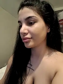 Snapshot of Samira30 chatting on 02.24.25 Samira30 online show from 02.24.25