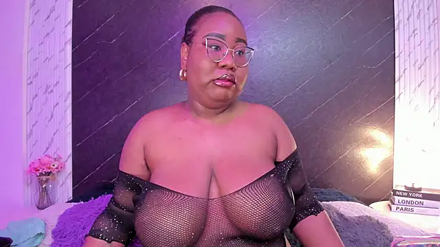 Darnellqueen online show from 10.21.25
