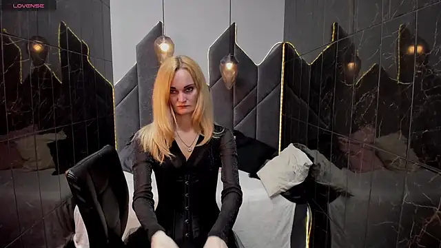 SaraSubtlety online show from 09.19.25