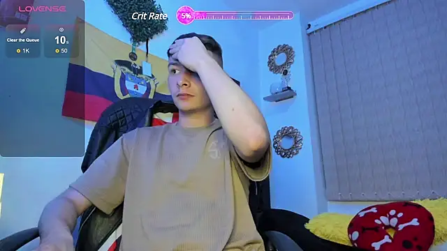 Snapshot of Christ_Miller3 chatting on 12.08.24 Christ Miller3 online show from 12.08.24