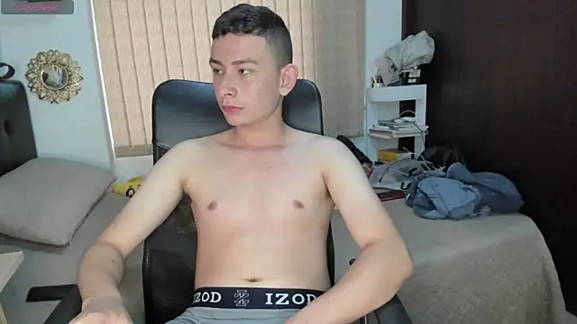 Snapshot of Christ_Miller3 chatting on 02.09.25 Christ Miller3 online show from 02.09.25