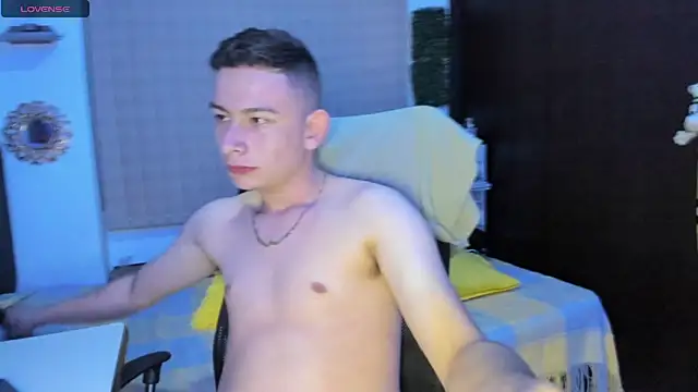 Snapshot of Christ_Miller3 chatting on 03.02.25 Christ Miller3 online show from 03.02.25