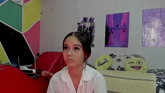 MarianaManzur online show from 01.24.25