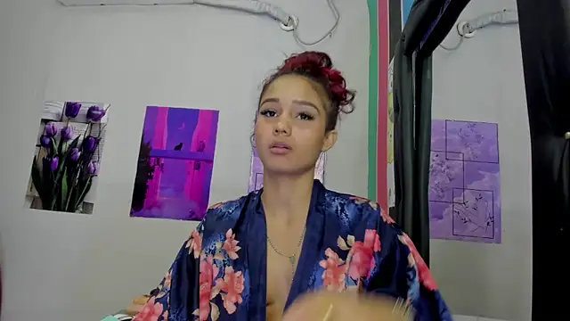 MarianaManzur online show from 03.11.25