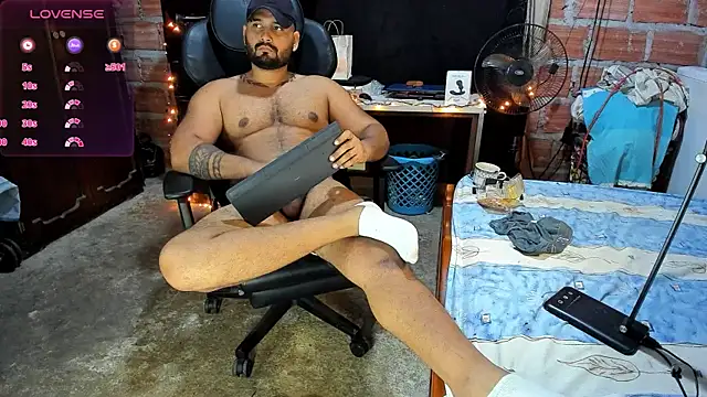 Snapshot of Imperion_king chatting on 12.17.24 Imperion king online show from 12.17.24