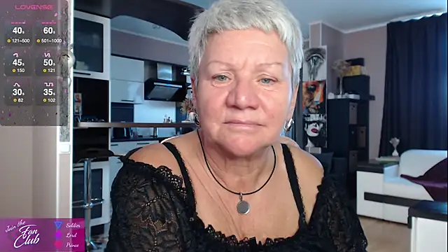 Snapshot of roxana_brooks chatting on 09.25.25 roxana brooks online show from 09.25.25