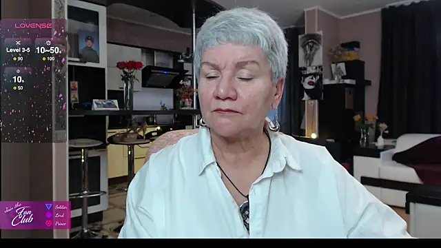 Snapshot of roxana_brooks chatting on 11.06.25 roxana brooks online show from 11.06.25