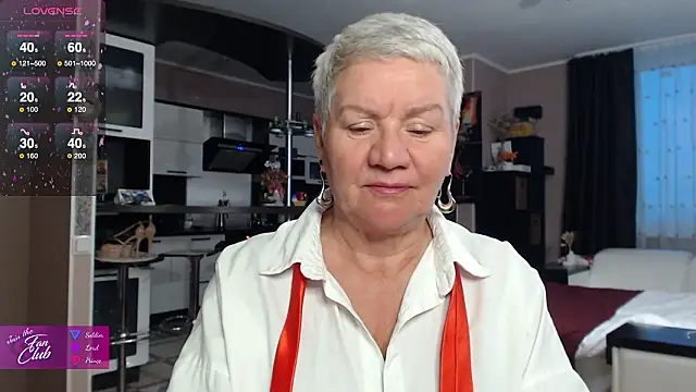 Snapshot of roxana_brooks chatting on 02.08.26 roxana brooks online show from 02.08.26