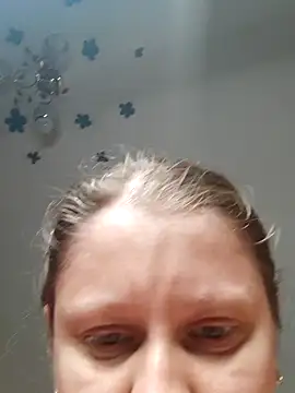 Snapshot of CumCpl chatting on 10.17.25 CumCpl online show from 10.17.25