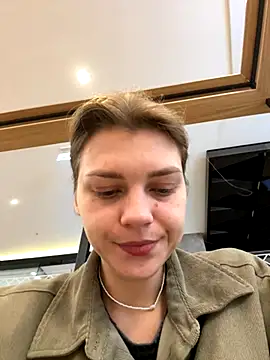 ValenciaShock online show from 10.17.25