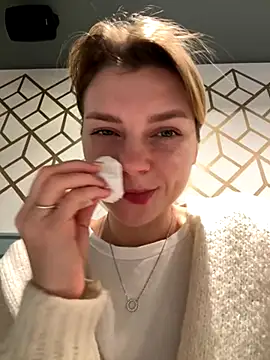 ValenciaShock online show from 11.15.25