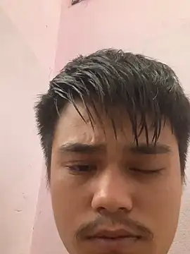 Hullax online show from 11.02.25