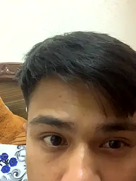 Hullax online show from 11.03.25