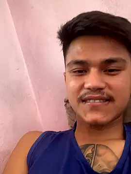 Hullax online show from 04.17.26