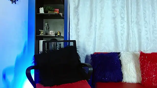 Karina Yang online show from 01.12.25