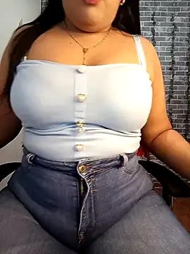 Snapshot of patty_bersh chatting on 02.06.25 patty bersh online show from 02.06.25