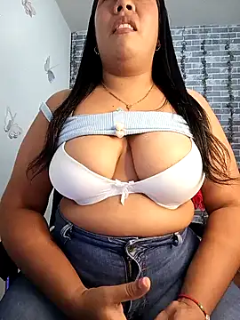 Snapshot of patty_bersh chatting on 02.06.25 patty bersh online show from 02.06.25