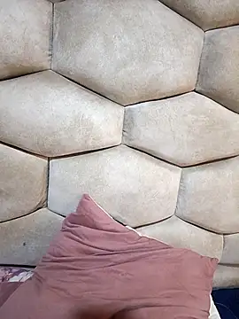 Snapshot of patty_bersh chatting on 12.17.25 patty bersh online show from 12.17.25